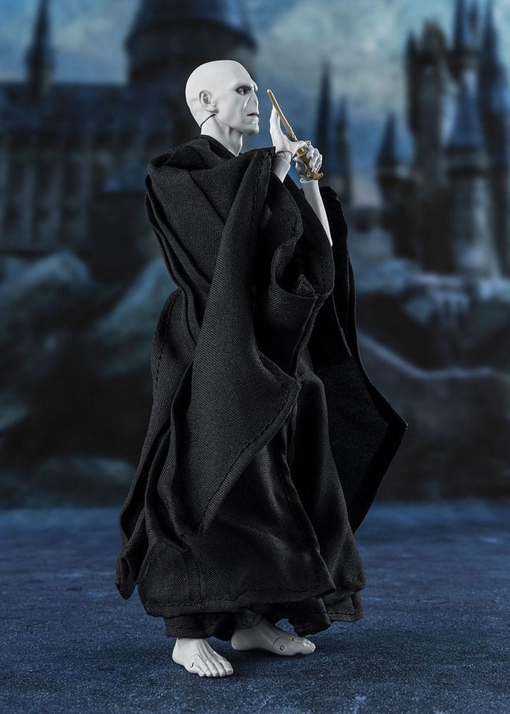 Harry Potter y el cáliz de fuego S.H. Figuarts Figura Lord Voldemort 15 cm