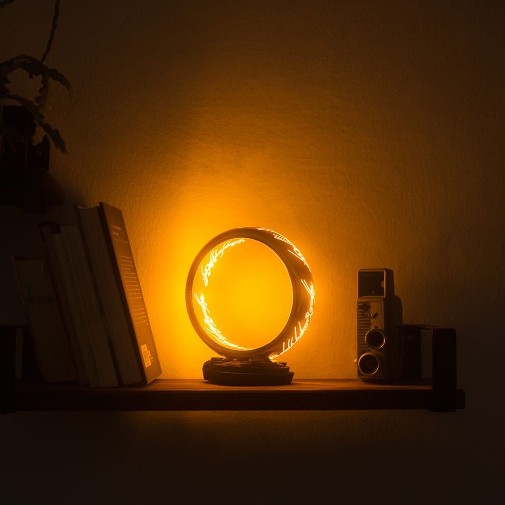 Sagan om ringen-lampa med USB-C One Ring