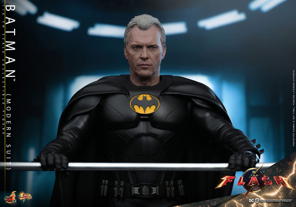 The Flash Movie Masterpiece Action Abbildung 1/6 Batman (moderner Anzug) 30 cm