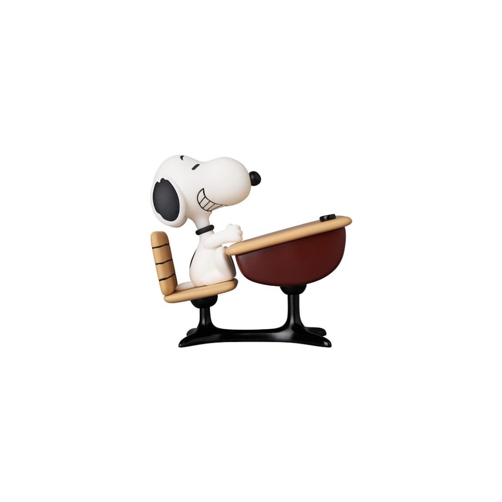 Peanuts UDF Serie 18 Mini Figure Snoopy con scrivania 9 cm