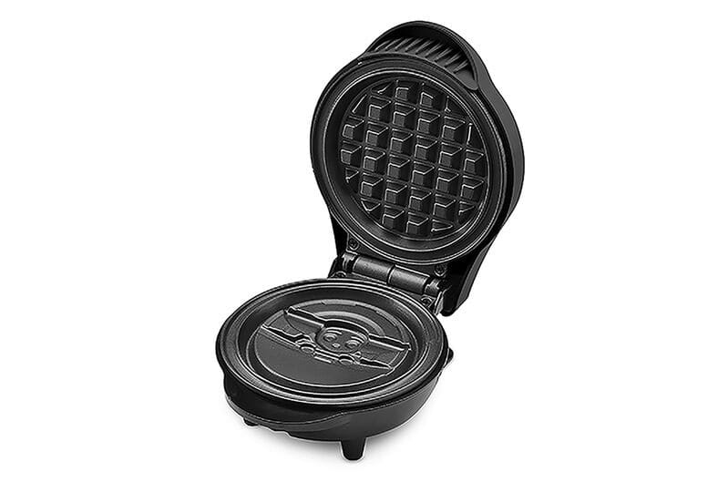 Star Wars Mandalorian Waffle Maker barnet