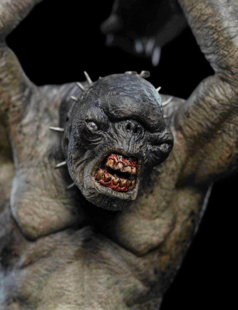 Yüzüklerin Efendisi Mini Heykel Mağarası Troll 16 cm