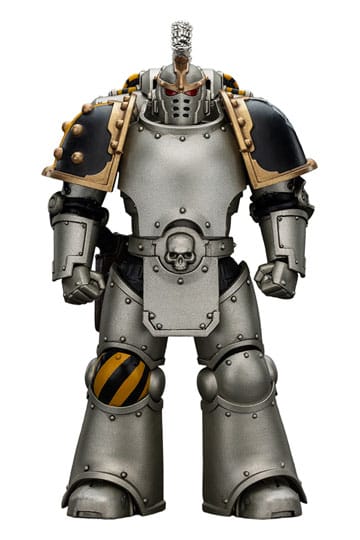 Warhammer The Horus Heresy Figura de acción 1/18 Escuadrón de mando de guerreros de hierro elegido con estándar de la Legión 12 cm