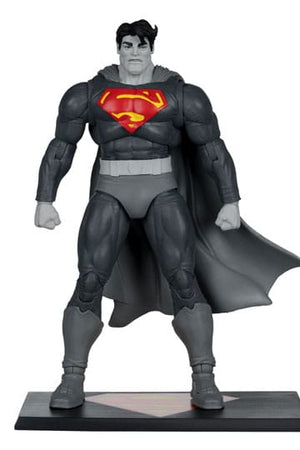 DC Multiverse actiefiguur Superman (The Dark Knight Returns) (Black & White Accent Edition) (gouden label) 18 cm