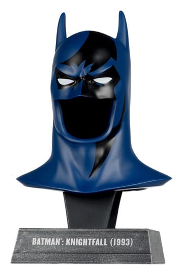 Batman: Knightfall DC Direct Mini Replica 1/3 Batman Cowl 19 cm