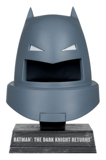Batman DC Direct Mini Replica 1/3 Armored Batman Cowl (Dark Knight Returns) 18 cm