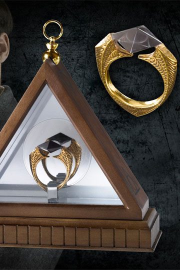 Harry Potter Replica 1/1 Lord Voldemorts Horcrux Ring (gullbelagt)