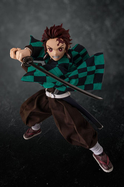 Demon Slayer: Kimetsu Hayır Yaiba Heykeli 1/6 Tanjiro Kamado 20 cm