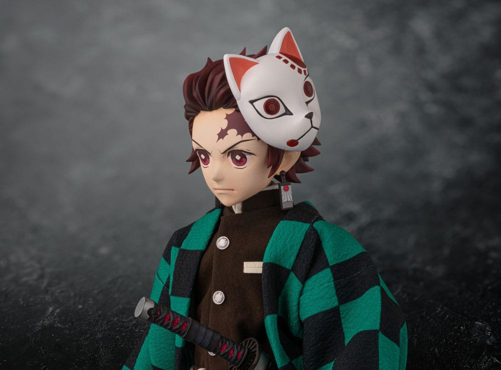 Demon Slayer: Kimetsu Hayır Yaiba Heykeli 1/6 Tanjiro Kamado 20 cm