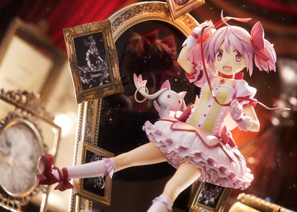 Puella Magi Madoka Magica Statue 1/7 Madoka Kaname 10 -jähriges Jubiläum Ver. 25 cm