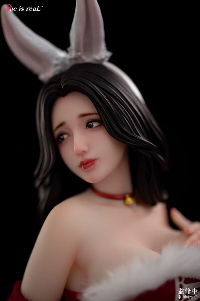 Original karakter PVC -statue 1/5 Hun er ekte rou kou re re zi 33 cm