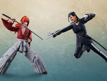 Rurouni Kenshin: Meiji kılıç ustası romantik hikaye S.H. Figuarts aksiyon figürü hajime saito 17 cm