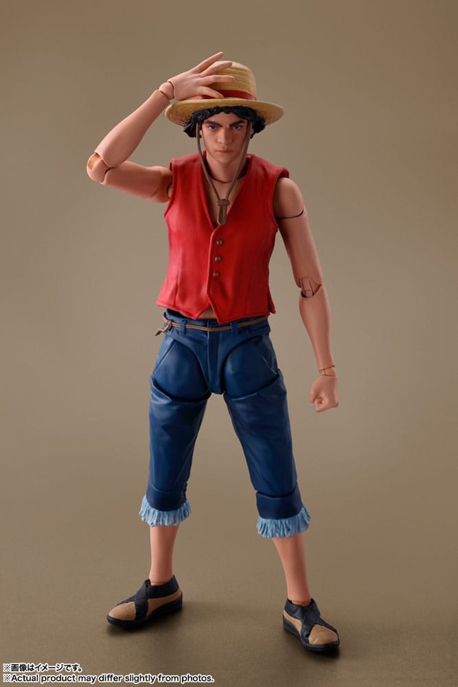 Tek Parça S.H. Figuarts aksiyon figürü Monkey D. Luffy (Netflix) 14 cm