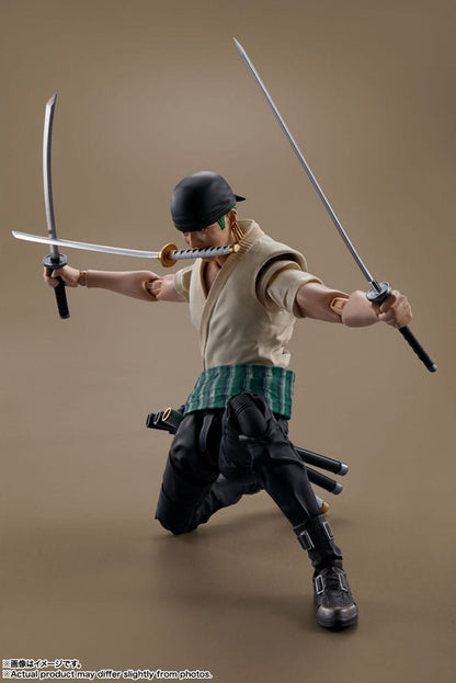 Tek Parça S.H. Figuarts aksiyon figürü Roronoa Zoro (Netflix) 14 cm