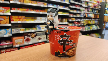 Göttin des Sieges: Nikke Cup Noodle Halter PVC Statue Snow White 10 cm