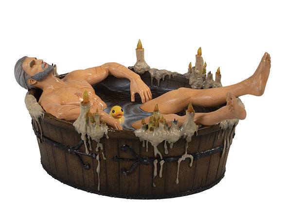 The Witcher 3 Wild Hunt Statue Geralt dans le bain 9 cm