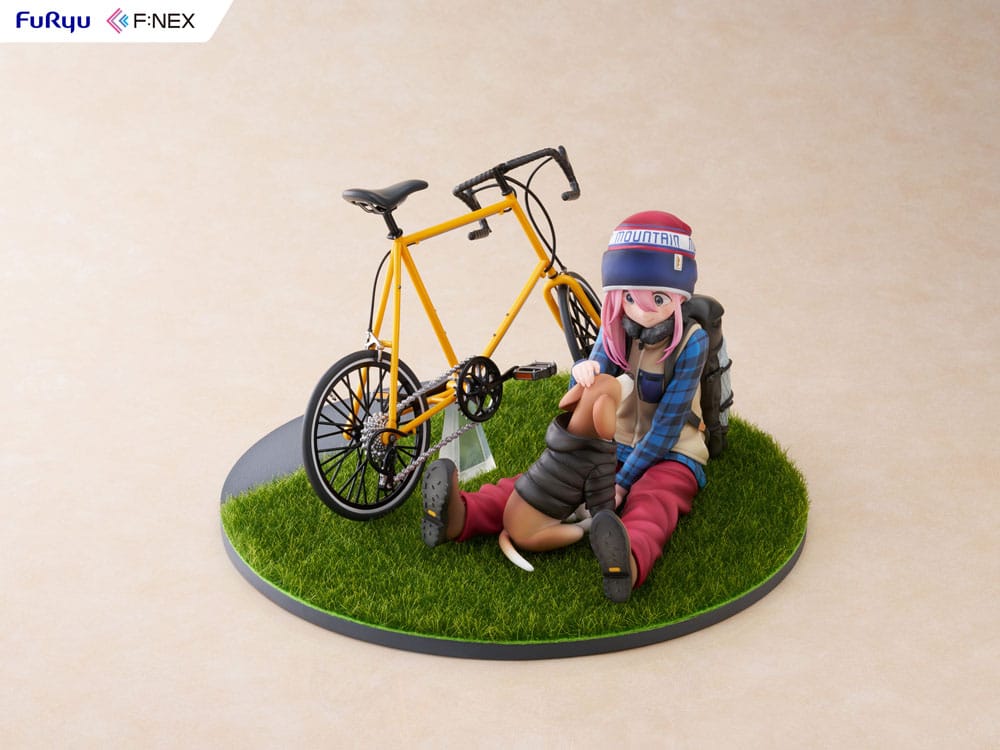 Campamento relajado F: Estatua de NEX PVC 1/7 Nadeshiko Kagamihara 13 cm