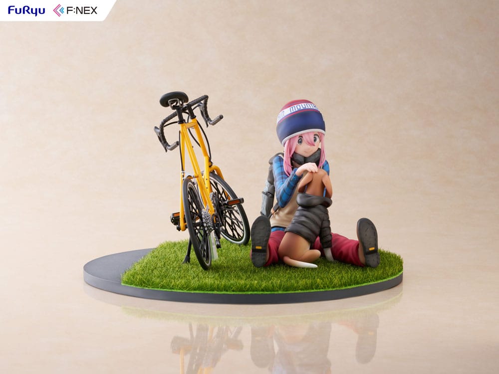 Campamento relajado F: Estatua de NEX PVC 1/7 Nadeshiko Kagamihara 13 cm