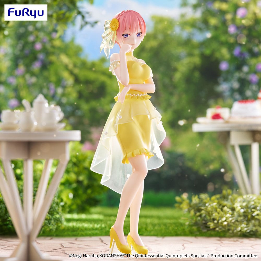 De kvintessentiella kvintuplets trio-try-it pvc-staty nakano ichika pastellklänning ver. 21 cm
