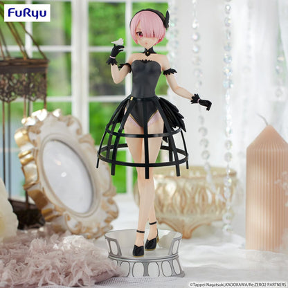 Re: noll överskrider kreativ PVC -staty Ram Cage klänning 22 cm
