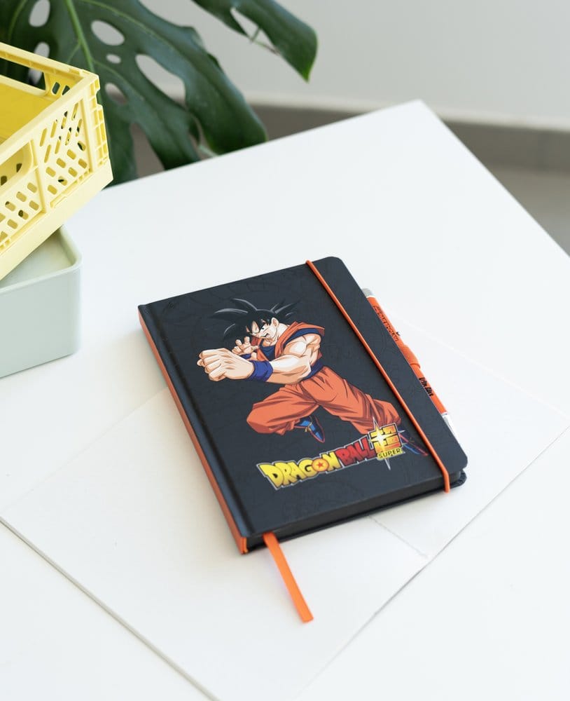 Dragon Ball Premium Notebook A5 med projektorpen Super Goku
