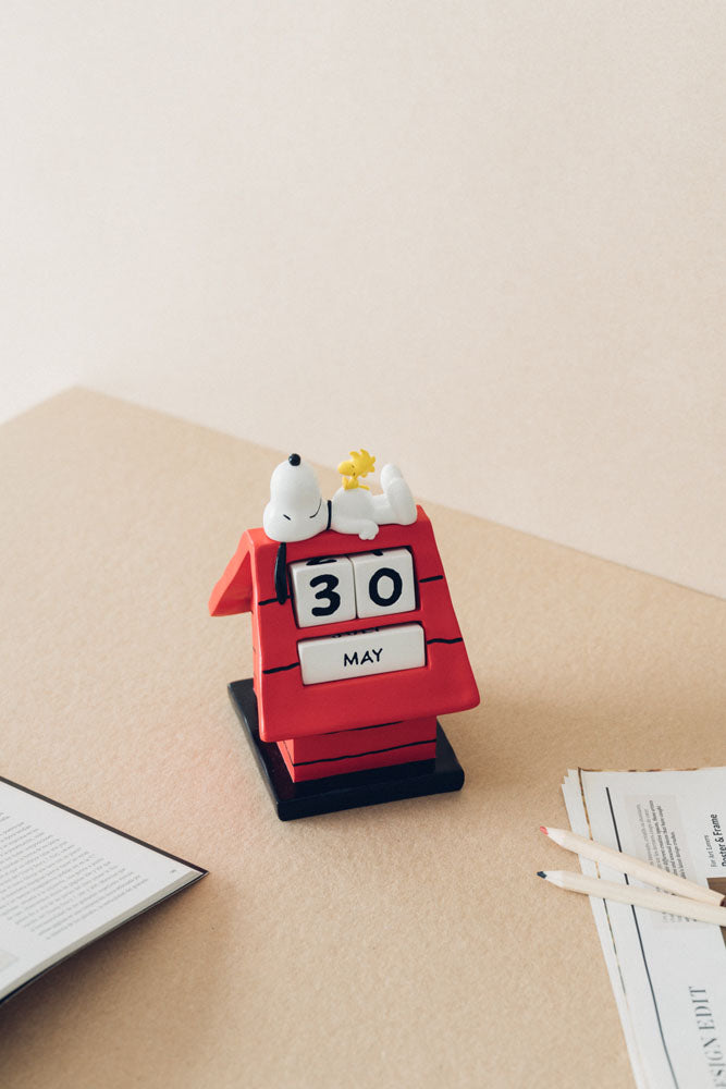 Peanuts 3D evigvarende kalender Snoopy Doghouse