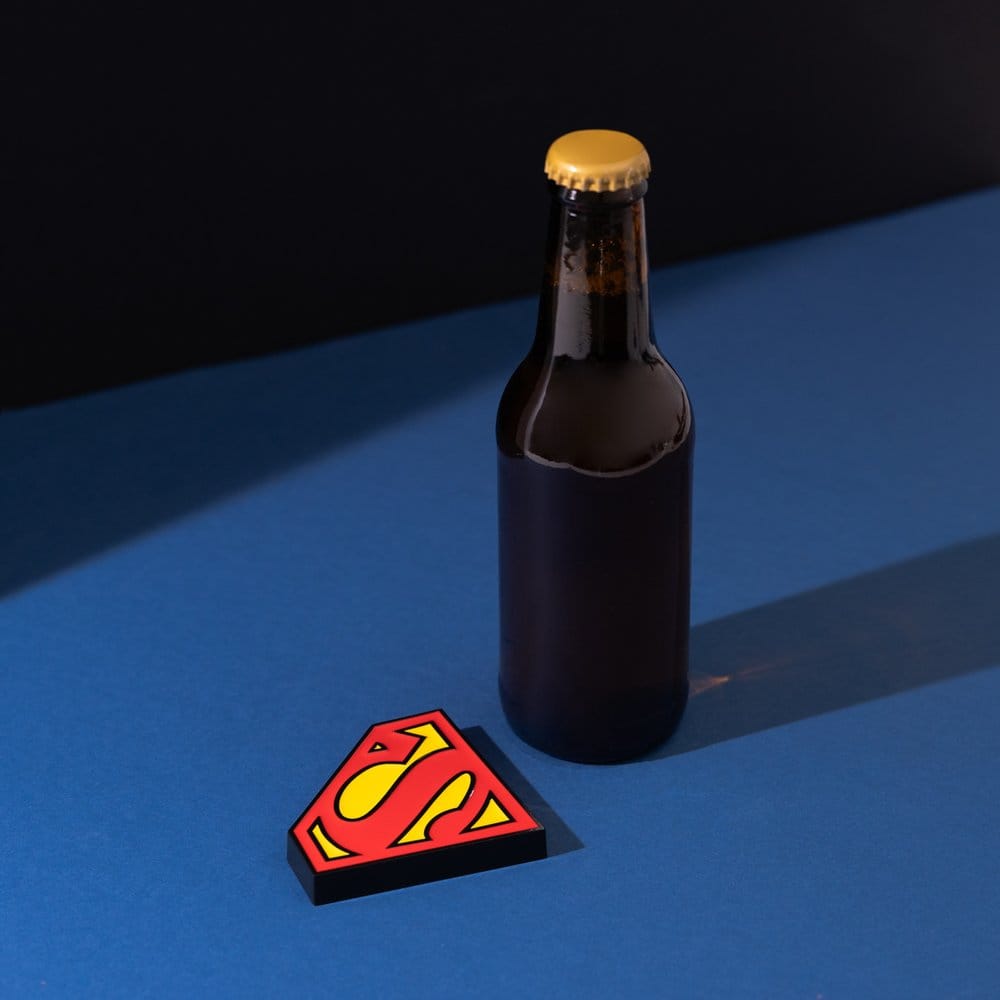 DC Comics Magnet med flaskeåpner Superman 9 cm