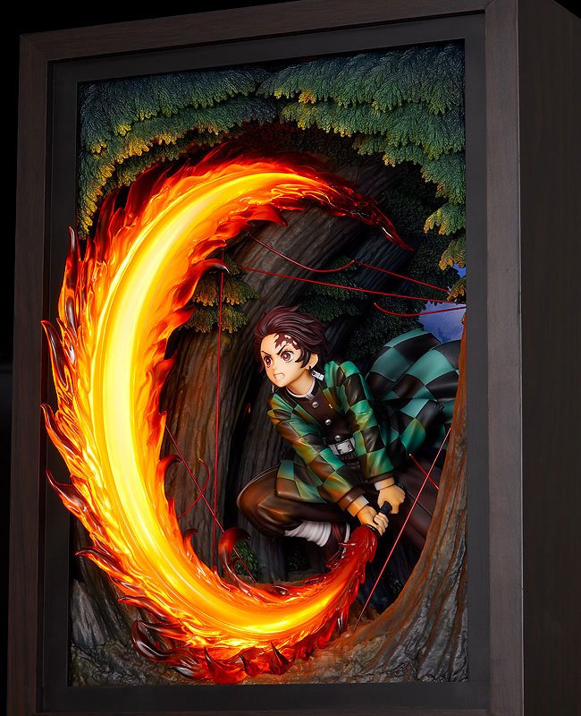 Demon Slayer: Kimetsu no Yaiba PVC-beeld Tanjiro Kamado: Hinokami Kagura Dance 36 cm