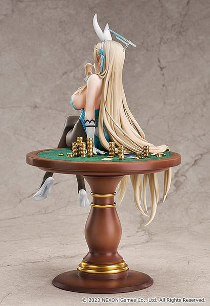 Mavi Arşiv PVC Heykeli 1/7 ASUNA ICHINOSE (Tavşan Girl): Oyun oynuyor Ver. 25 cm