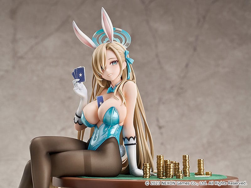 Mavi Arşiv PVC Heykeli 1/7 ASUNA ICHINOSE (Tavşan Girl): Oyun oynuyor Ver. 25 cm