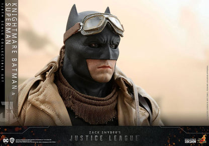 Zack Snyder's Justice League Action Figure 2-Pack 1/6 Knightmare Batman et Superman 31 cm - Emballage gravement endommagé