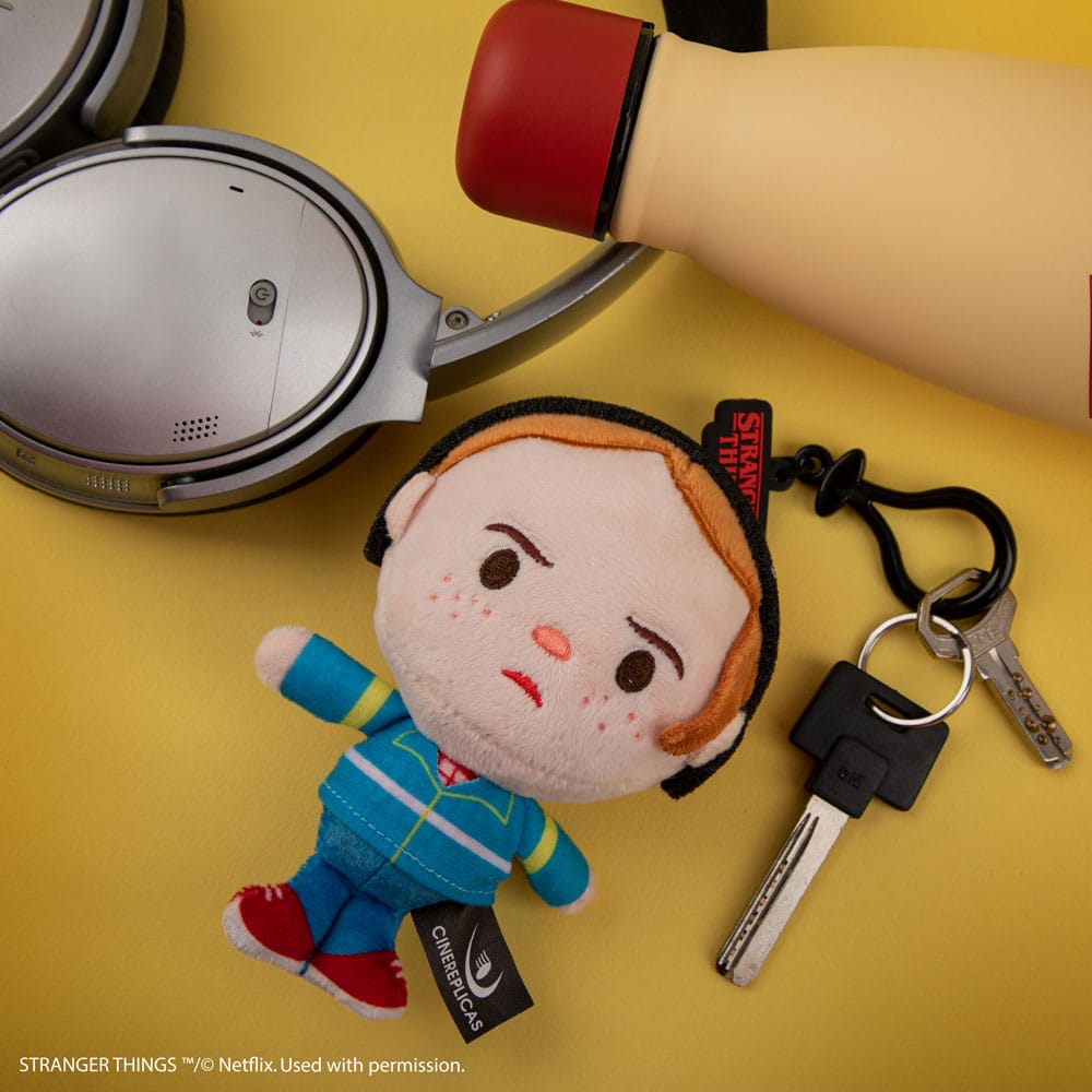 Stranger Things: portachiavi in ​​peluche di Max Mayfield