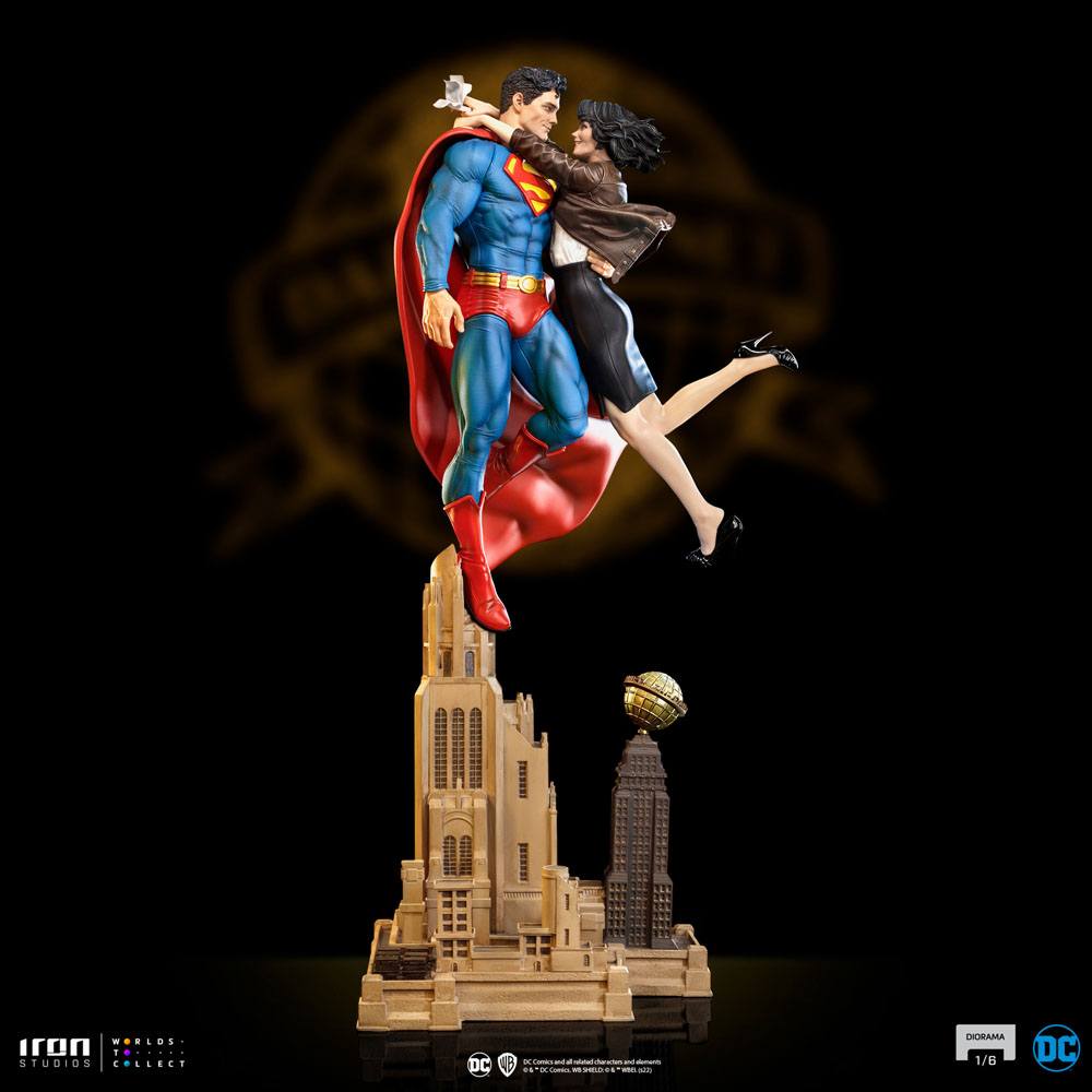 DC Comics Diorama 1/6 Superman & Lois 57 cm