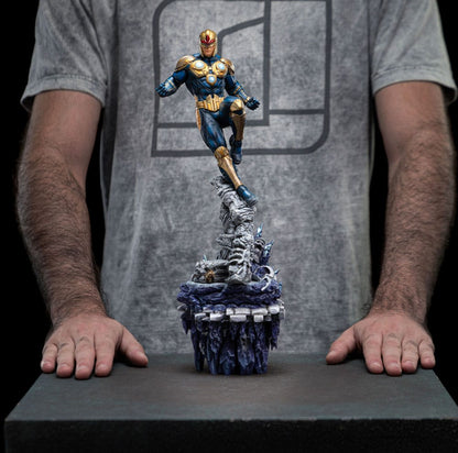 Estatua Marvel Art Scale Deluxe 1/10 Nova 41 cm