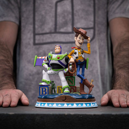 Priča o igračkama Deluxe Art Scale Statup 1/10 Buzz & Woody 38 cm