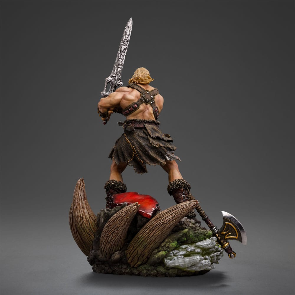 Evrenin Ustaları Deluxe Sanat Ölçeği Heykeli 1/10 He-Man Unleashed 34 cm