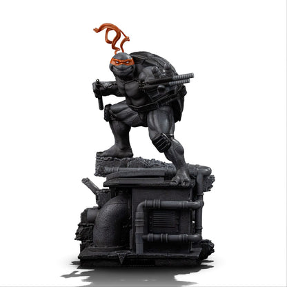Teenage Mutant Ninja Turtles Statua in scala artistica 1/10 Michelangelo Variante in bianco e nero 26 cm heo Exclusive