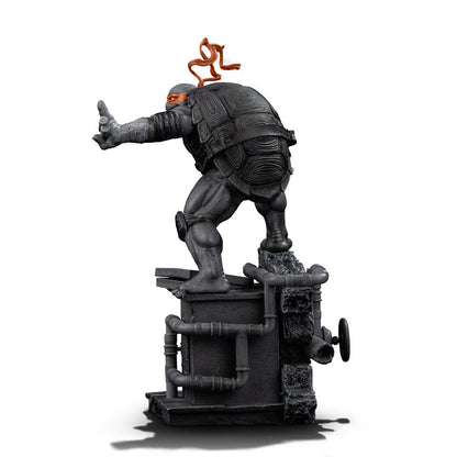 Teenage Mutant Ninja Turtles Statua in scala artistica 1/10 Michelangelo Variante in bianco e nero 26 cm heo Exclusive