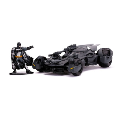 Justice League Hollywood Rides Diecast Model 1/32 Batmobile met figuur