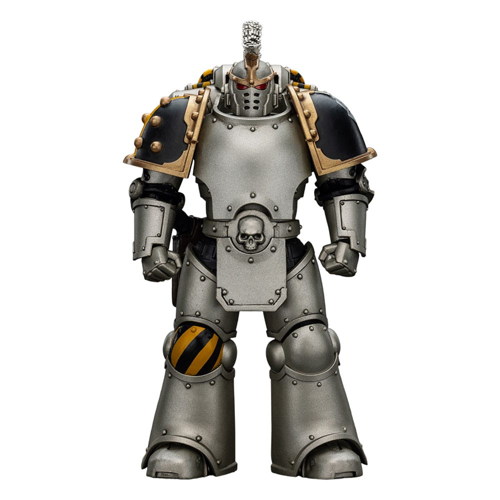 Warhammer The Horus Heresy Figura de acción 1/18 Escuadrón de mando de guerreros de hierro elegido con estándar de la Legión 12 cm