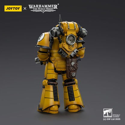 Warhammer La Herejía de Horus Figura de acción Puños imperiales MK lll Legionario táctico 12 cm
