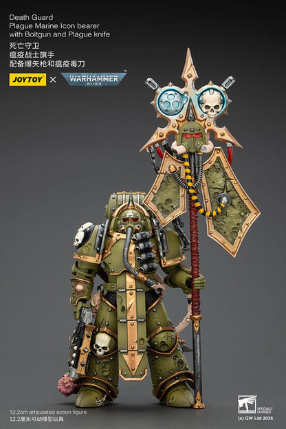 Warhammer 40.000 Action Figure Death Guard Plague Marine Ikonbærer med Boltgun og Plague kniv 12 cm