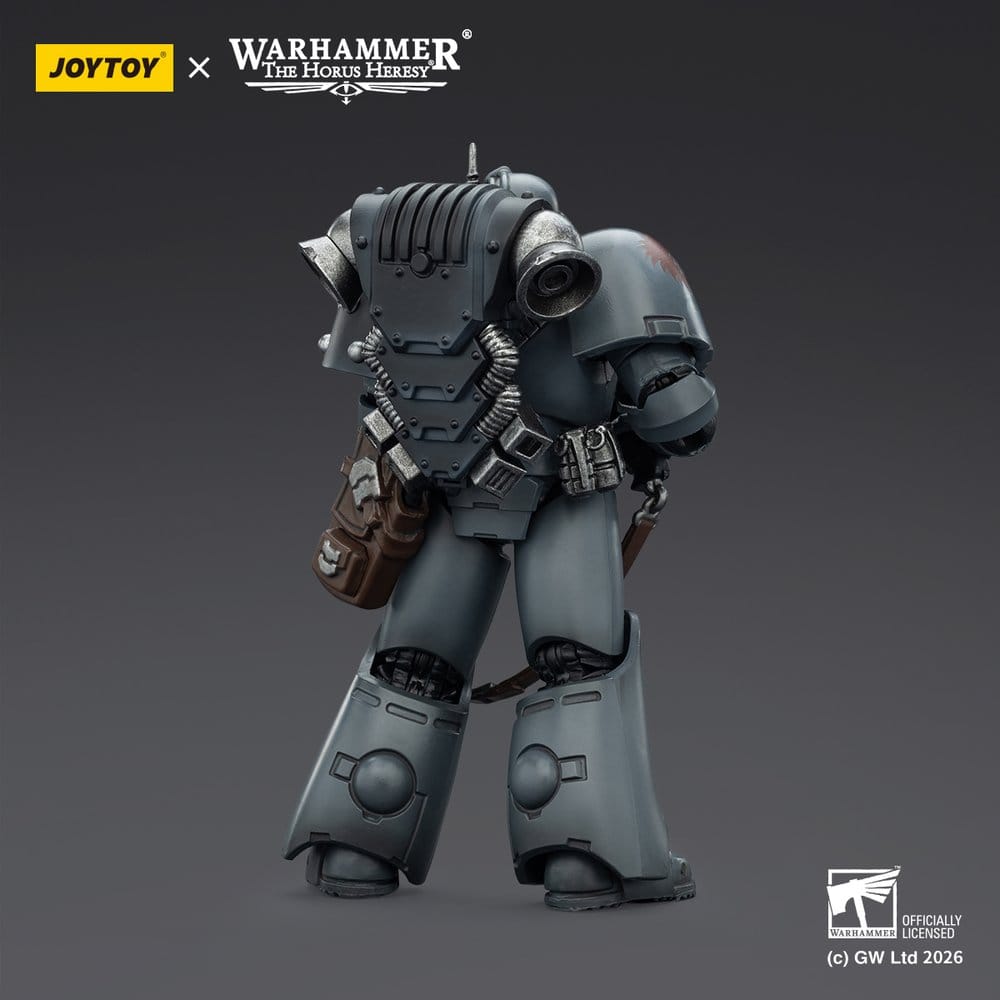Warhammer La Herejía de Horus Figura de Acción Lobos Espaciales MKVI Legionario Táctico 12 cm