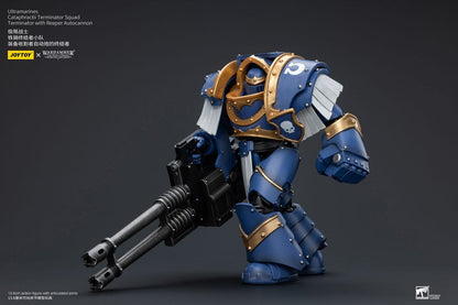 Warhammer Horus Heresy Action Bild 1/18 Uitramarines Cataphractii Terminator Squad Terminator med Reaper Autocannon 14 cm