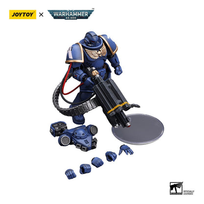 Warhammer 40K Action Şekil 1/18 Ultramarines Desolation Marine ile Castellan Launcher (Superfrag) 12 cm
