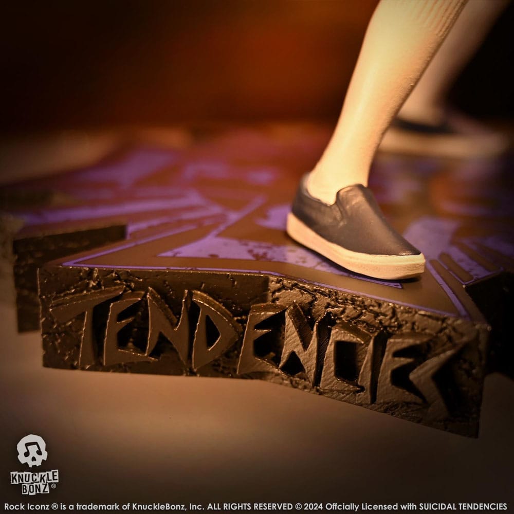 Tendencias suicidas Rock Iconz Estatua Mike Muir 22 cm