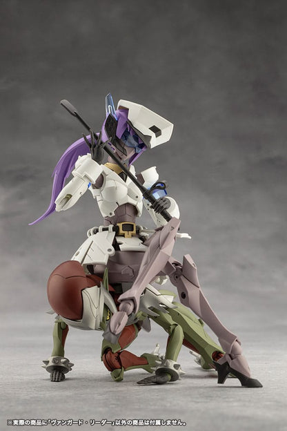 Megalomaria Unlimited Universe Maquette Plastique Vanguard Leader 16 cm