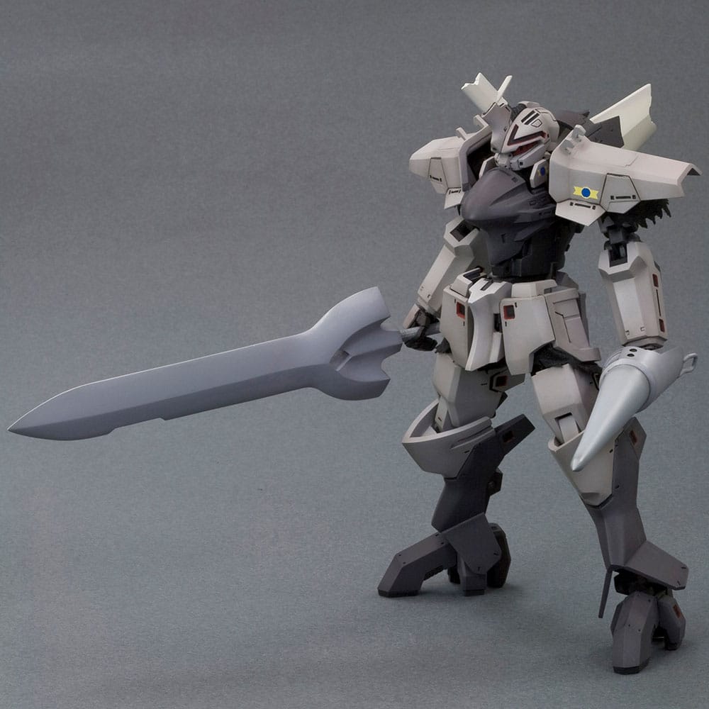 Broken Blade Plastic Model Kit 1/60 Delphine Renewal Ver. 17 cm