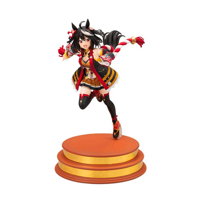 Uma Musume Pretty Derby Pvc Statue 1/7 superar al invasor de calor Kitasan Black 30 cm