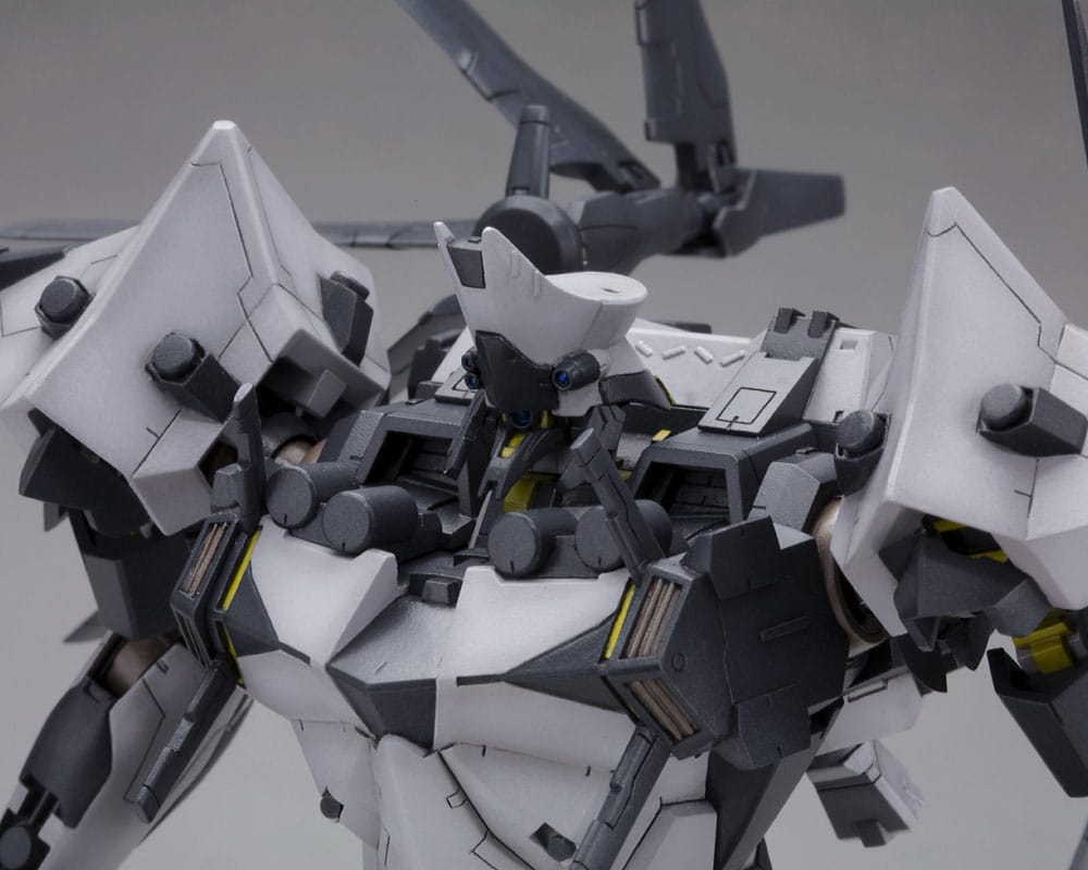 Armored Core Plastic Model Kit 1/72 BFF 063AN Ambient 22 cm